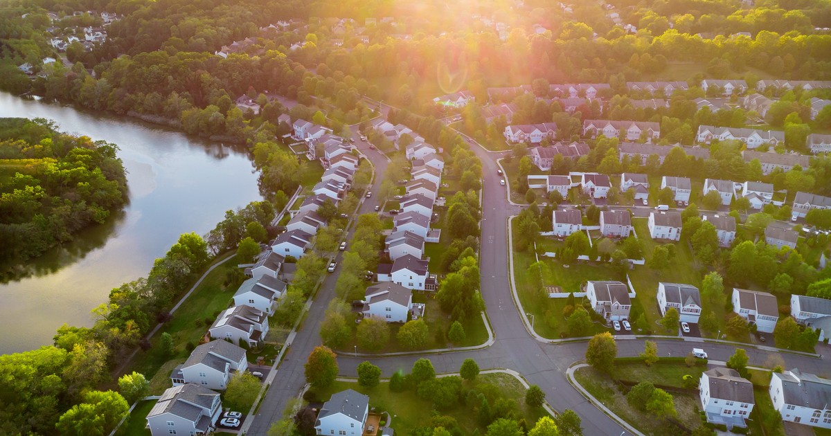 Uncovering Off-Market Gems: How Data-Driven Investors Source Hidden OC Inventory